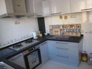 黑色灶具油烟机如何搭配橱柜颜色？这份配色指南请收好